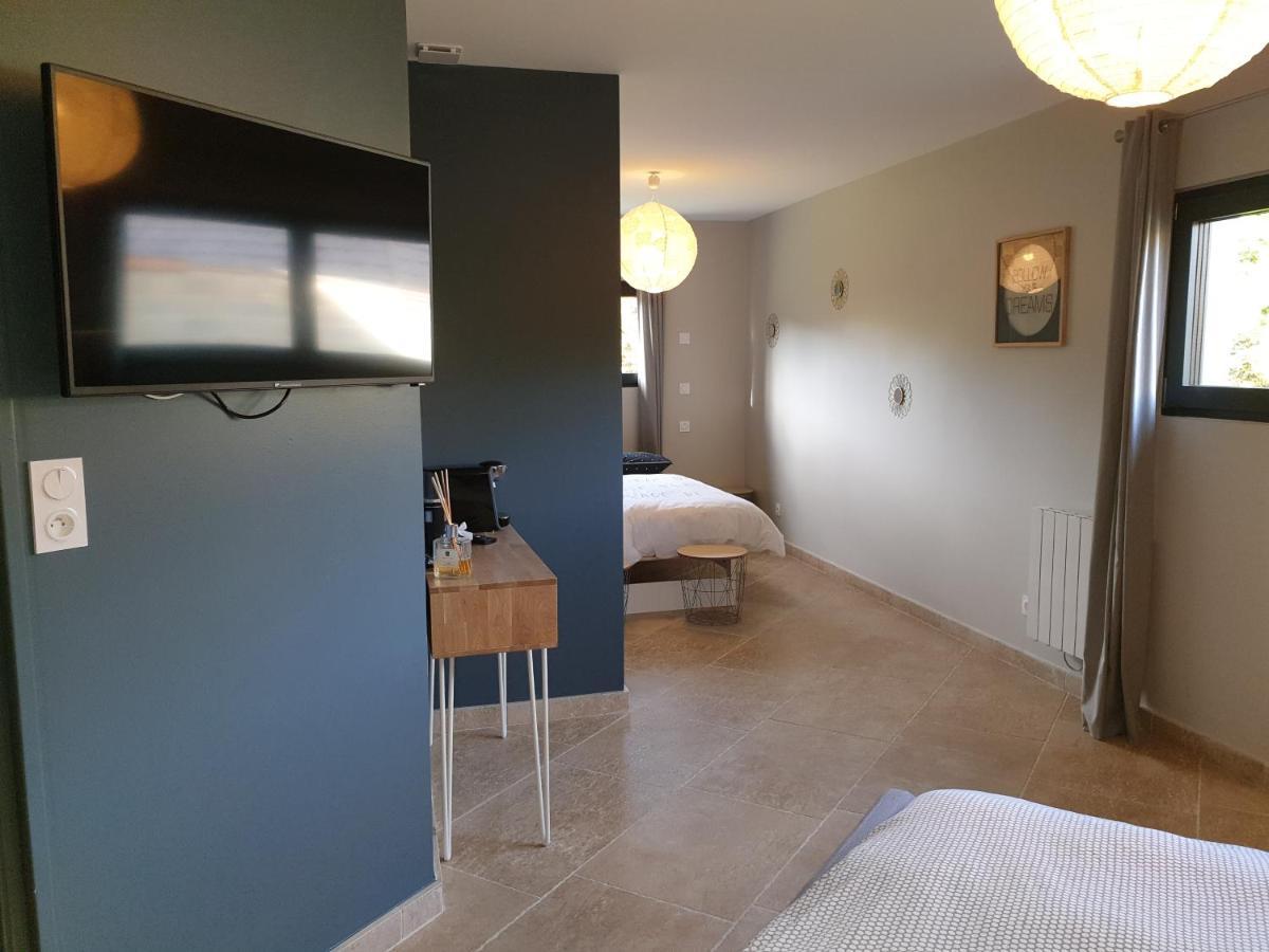 Bed and Breakfast Cosy Wood House Laubressel Exterior foto